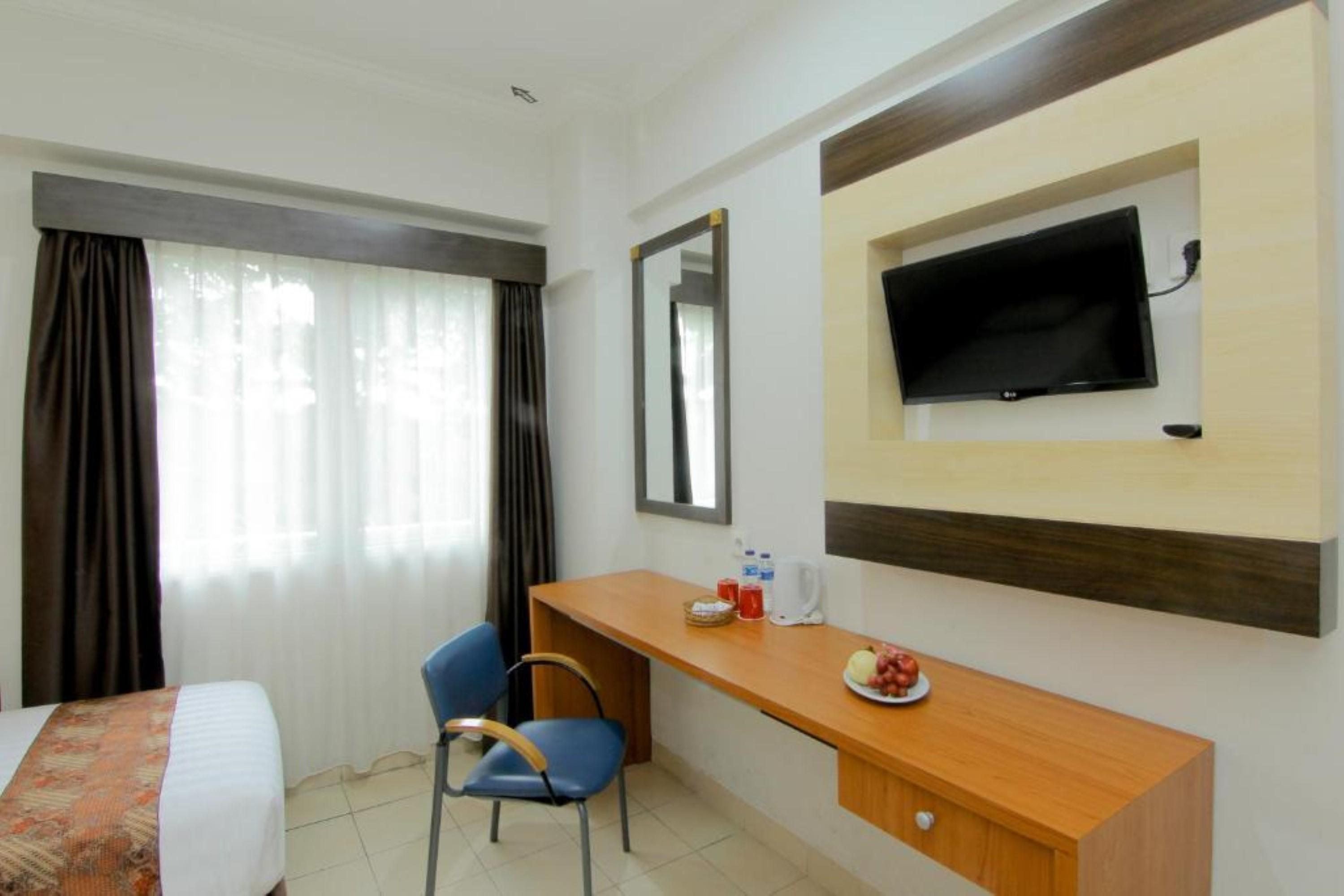 University Hotel Sunan Kalijaga Kalasan エクステリア 写真