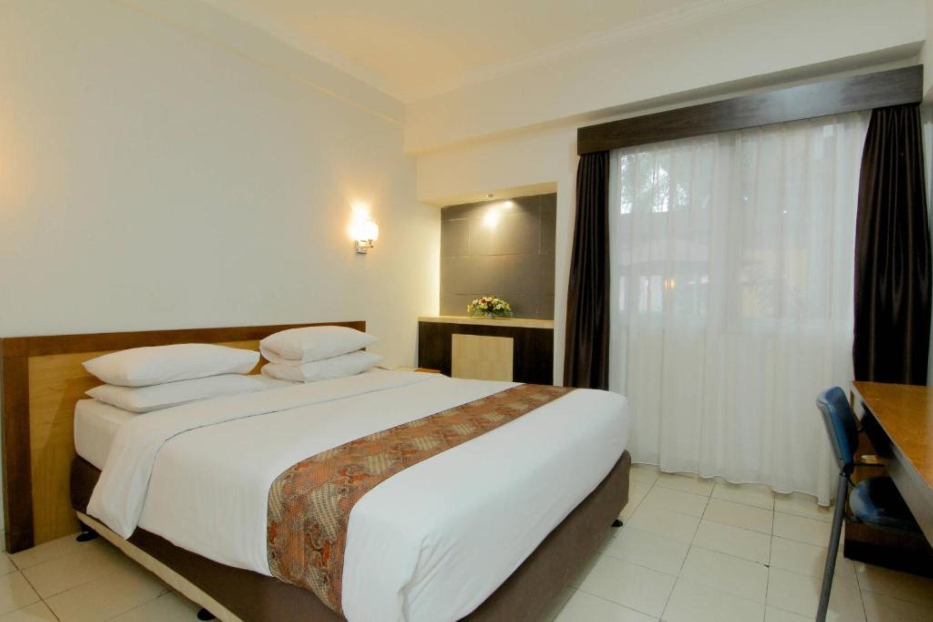 University Hotel Sunan Kalijaga Kalasan エクステリア 写真