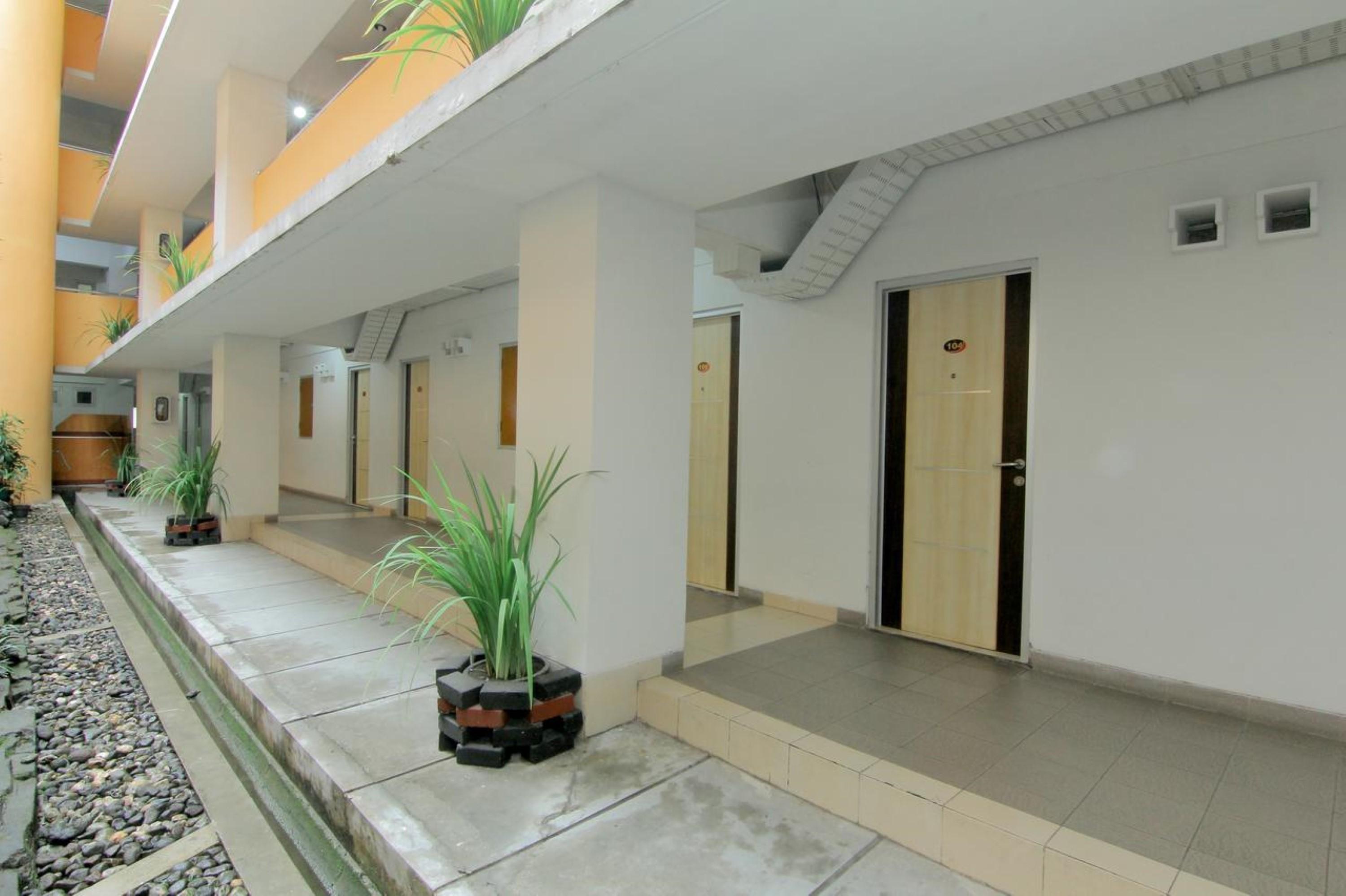 University Hotel Sunan Kalijaga Kalasan エクステリア 写真